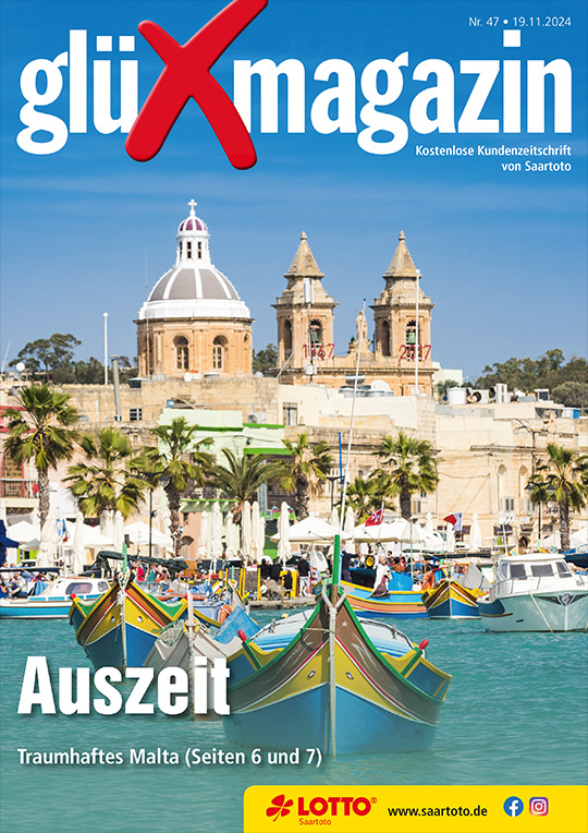 Titelseite des 'glüXmagazin', Ausgabe Nr. 46 vom 12. November 2024. Am unteren Rand der Seite sind die Logos von 'LOTTO', die Webseite 'saartoto.de' sowie das Facebook- und Twitter-Symbol mit dem Hinweis auf 'saartoto' zu sehen.